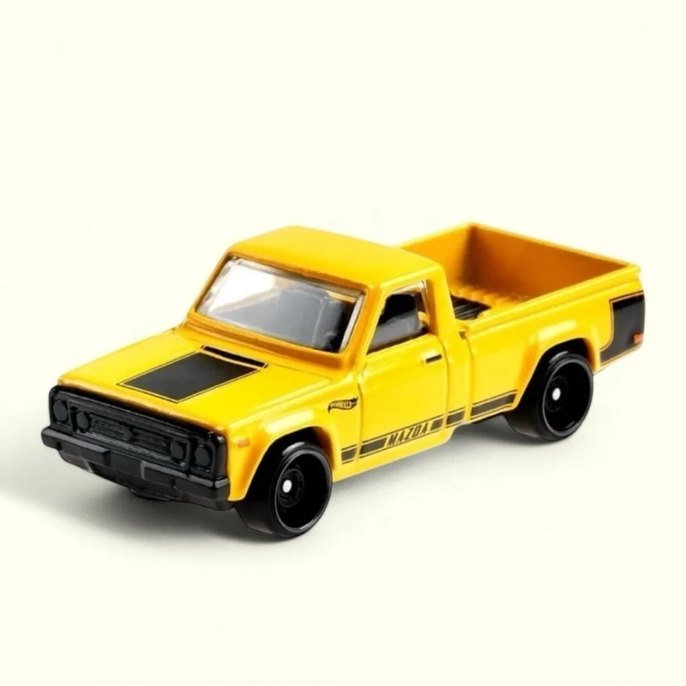 HOT WHEELS Mazda Repu Yellow Truck - Original Packaging